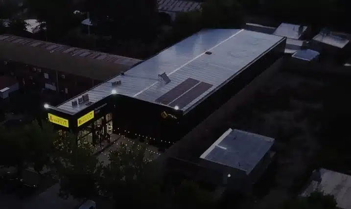 PHOTOVOLTAIC SYSTEM FOR SELF-CONSUMPTION – PYL NEUMÁTICOS TUNUYÁN